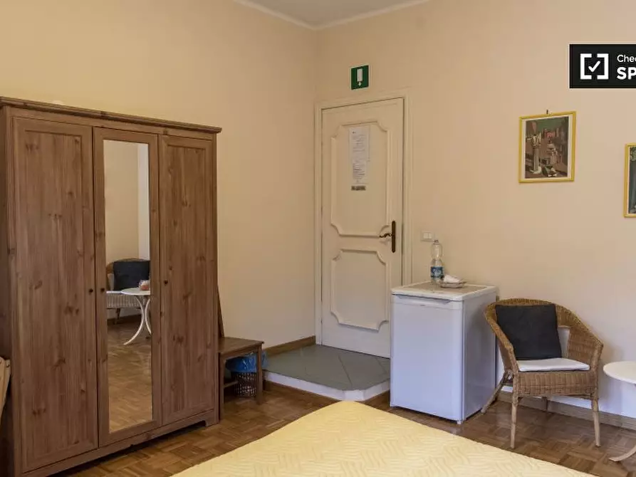 Immagine 2 di Camera condivisa in affitto  in Via della Cava Aurelia a Roma