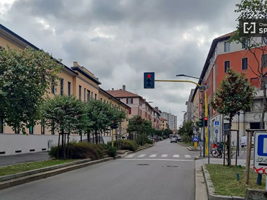 Immagine 10 di Ufficio in affitto  in Via Polesine a Milano