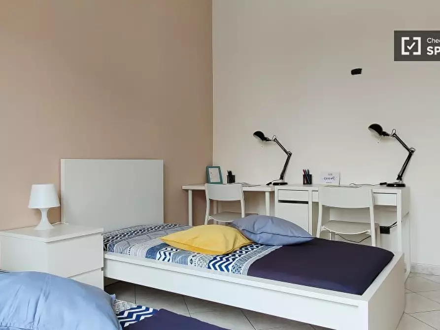 Immagine 4 di Camera condivisa in affitto  in Via Asiago a Milano