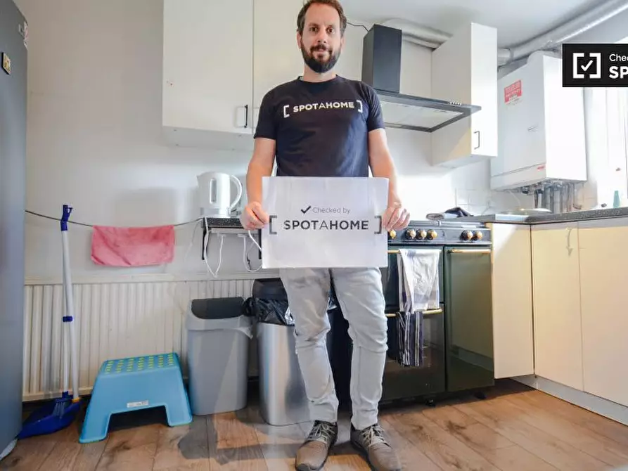 Immagine 9 di Camera condivisa in affitto  in Berriman Rd a Islington