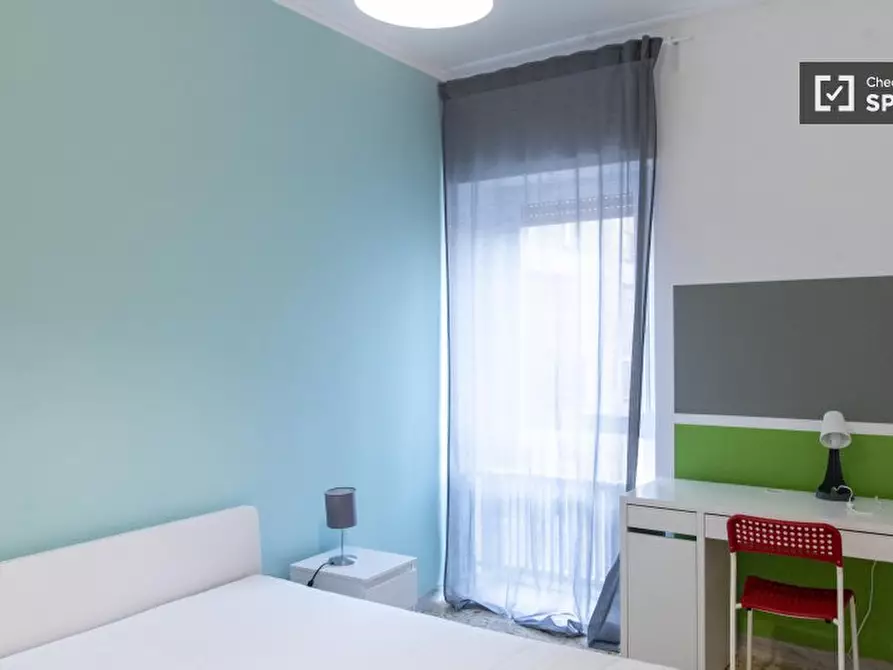 Immagine 2 di Camera condivisa in affitto  in Viale Etiopia a Roma