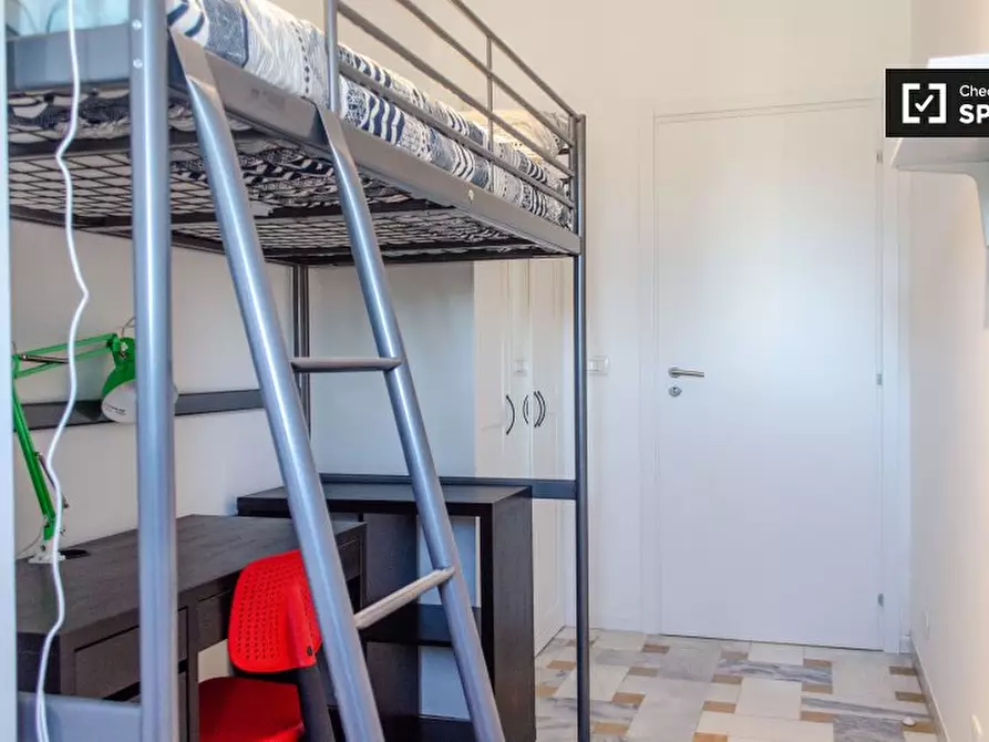 Immagine 2 di Camera condivisa in affitto  in Circonvallazione Nomentana a Roma