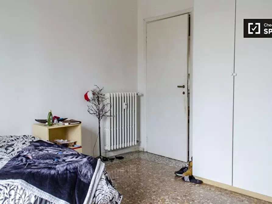 Immagine 6 di Camera condivisa in affitto  in Via Federico Ozanam a Roma