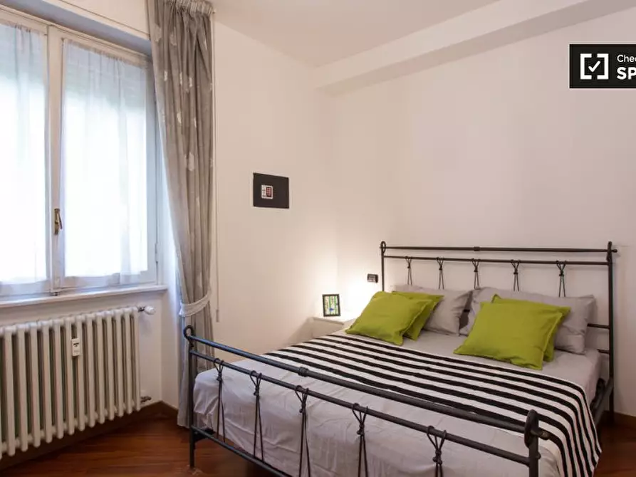 Immagine 2 di Camera condivisa in affitto  in Via Giovanni Pezzotti a Milano