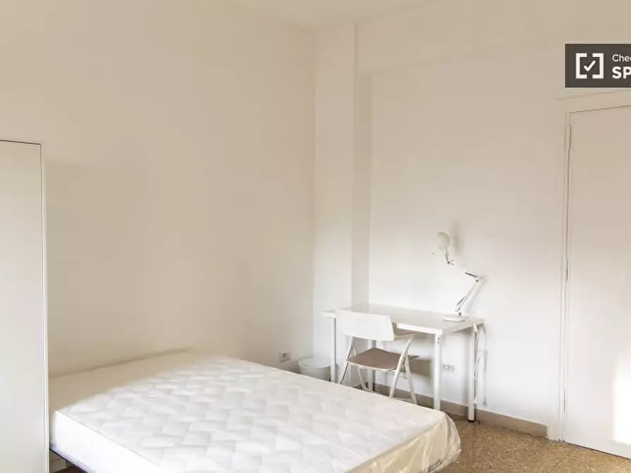 Immagine 11 di Camera condivisa in affitto  in Via Valnerina a Roma