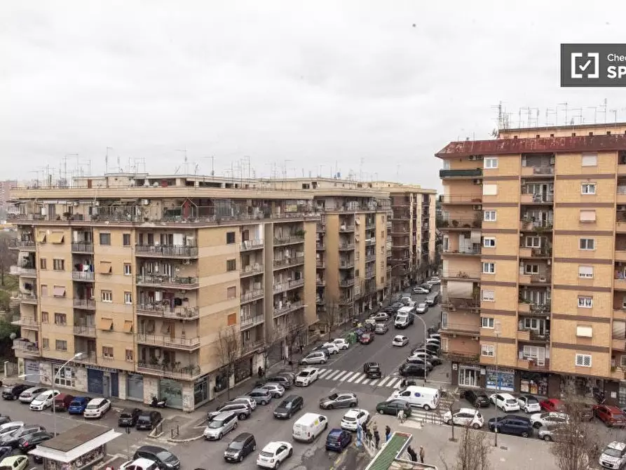 Immagine 15 di Camera condivisa in affitto  in Via Anagni a Roma
