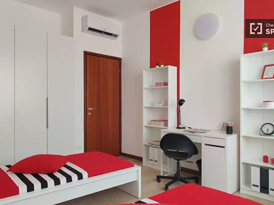 Immagine 6 di Camera condivisa in affitto  in Viale Ercole Marelli a Sesto San Giovanni