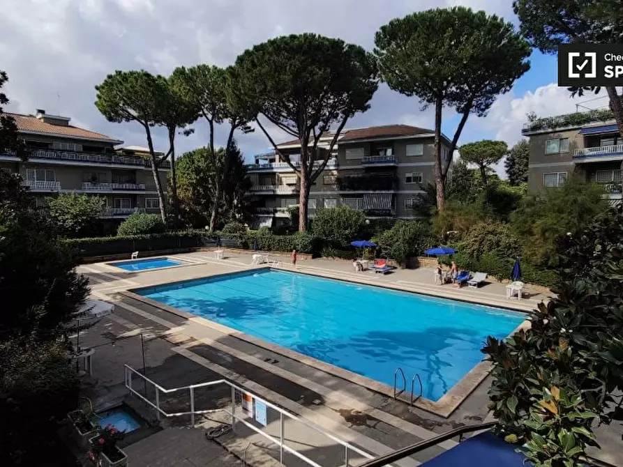 Immagine 6 di Camera condivisa in affitto  in Via della Camilluccia a Roma