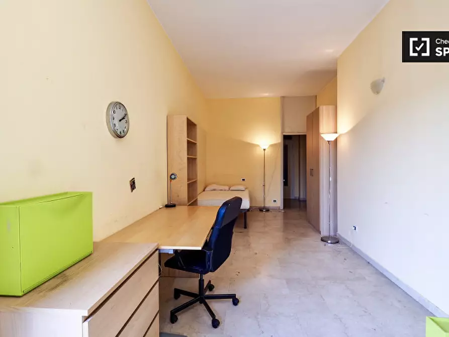 Immagine 4 di Camera condivisa in affitto  in Largo Isabella d'Aragona a Milano