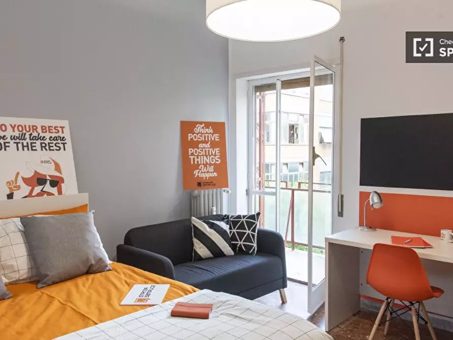 Immagine 6 di Camera condivisa in affitto  in Via Attilio Ambrosini a Roma