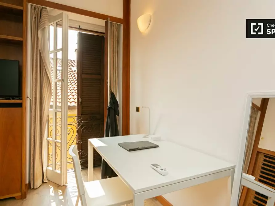 Immagine 2 di Camera condivisa in affitto  in Via Santa Maria Podone a Milano