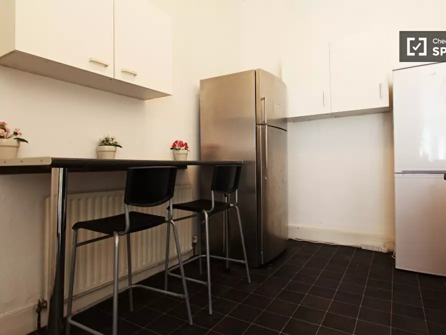 Immagine 8 di Camera condivisa in affitto  in Abbotsford Avenue a Tottenham