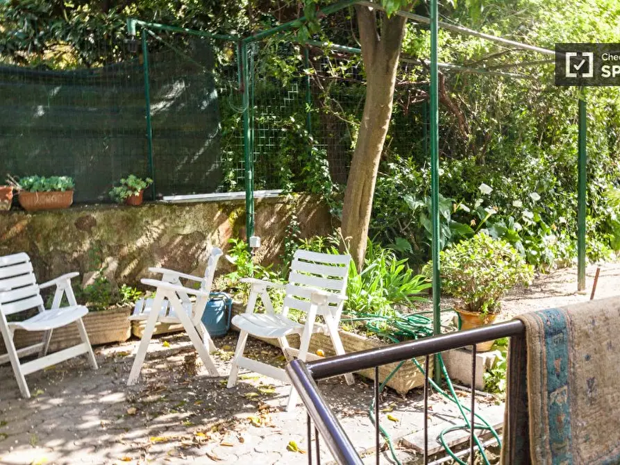 Immagine 12 di Camera condivisa in affitto  in Via Angelo Emo a Roma