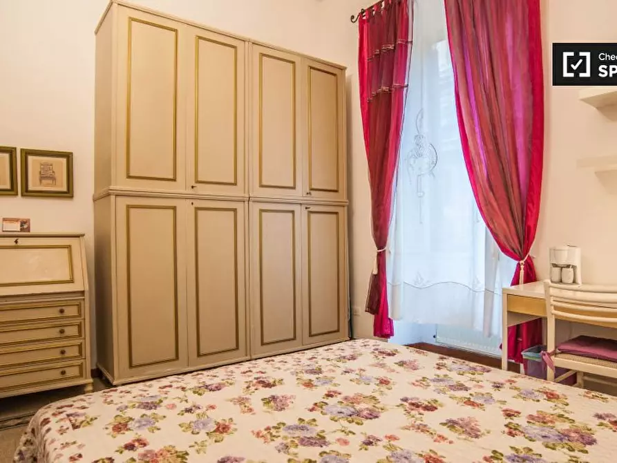 Immagine 4 di Camera condivisa in affitto  in Piazza Melozzo da Forlì, 00196 Roma RM, Italy a Roma