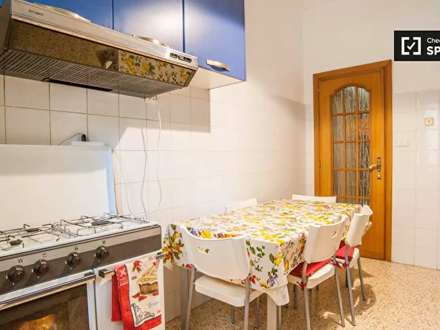 Immagine 12 di Camera condivisa in affitto  in Viale Appio Claudio, 00174 Roma RM, Italy a Roma