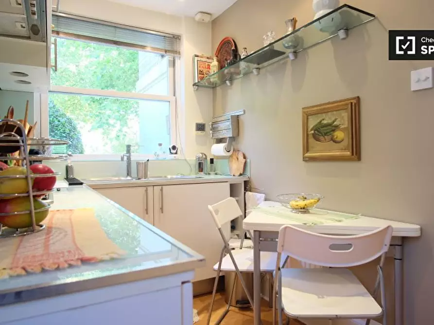 Immagine 9 di Appartamento in affitto  in Rosslyn Hill, Hampstead a Camden Town