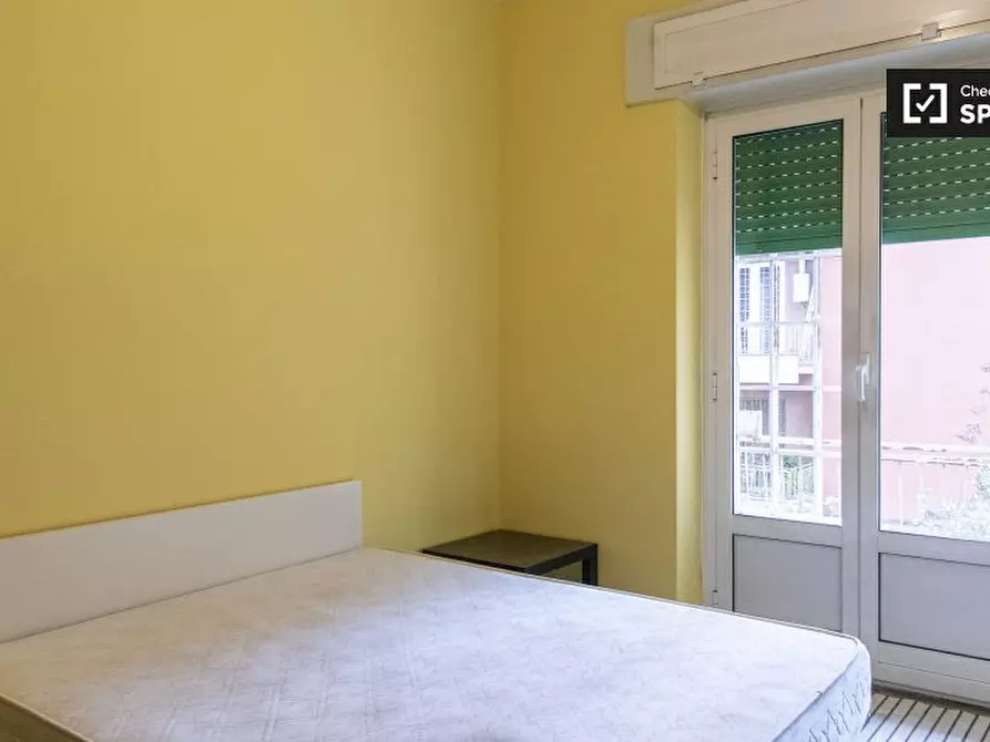 Immagine 2 di Camera condivisa in affitto  in Via Giulio Aristide Sartorio, 00147 Roma RM, Italy a Roma