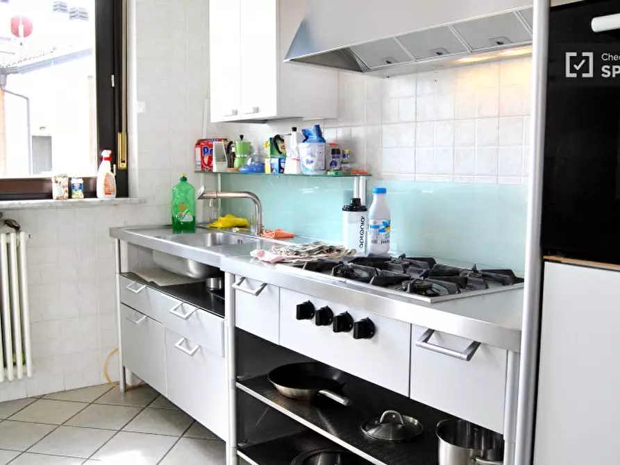 Immagine 8 di Camera condivisa in affitto  in Via Luigi Ornato a Milano