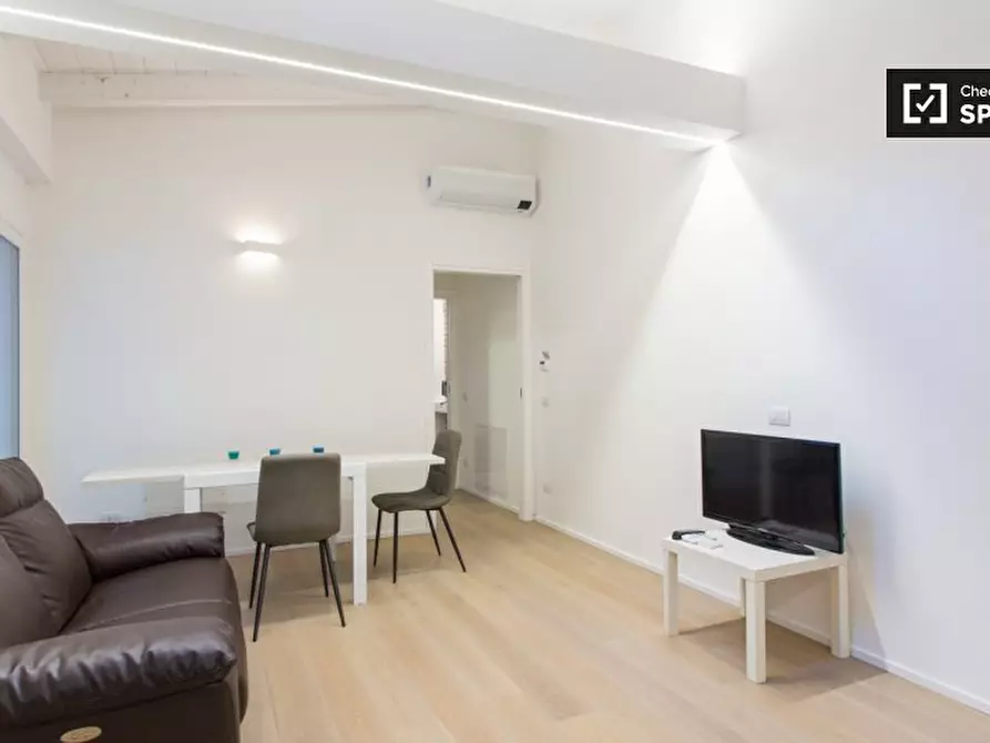 Immagine 2 di Appartamento in affitto  in Via Aosta a Milano