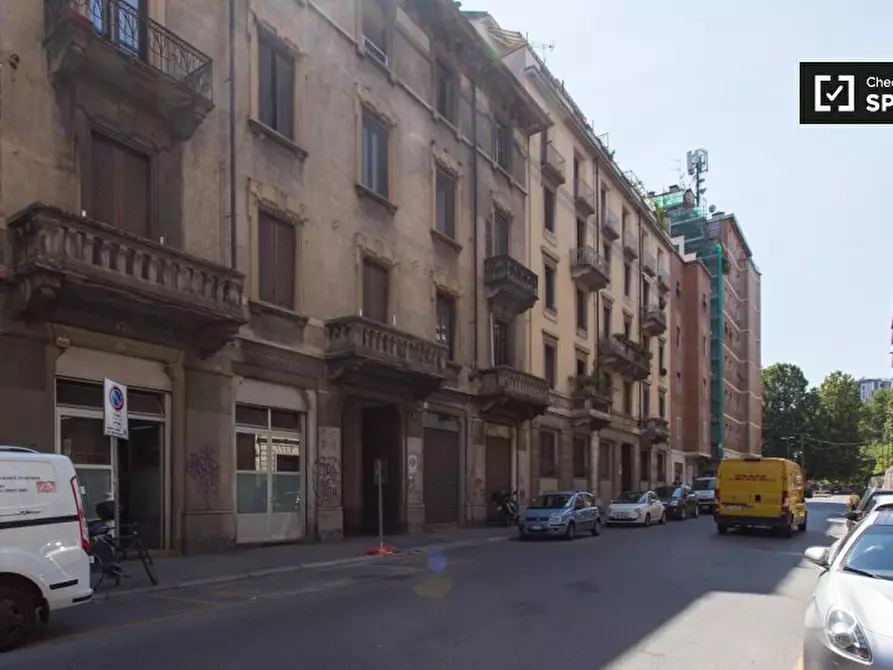 Immagine 16 di Camera condivisa in affitto  in via Curtatone a Milano