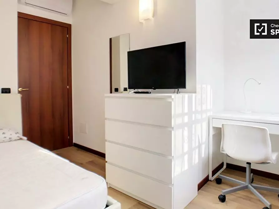 Immagine 3 di Camera condivisa in affitto  in Via Santa Maria Podone, 20123 Milano MI, Italy a Milano