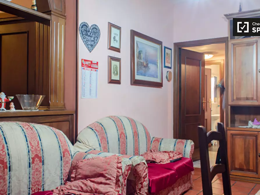 Immagine 8 di Camera condivisa in affitto  in Via di Tor Vergata a Roma