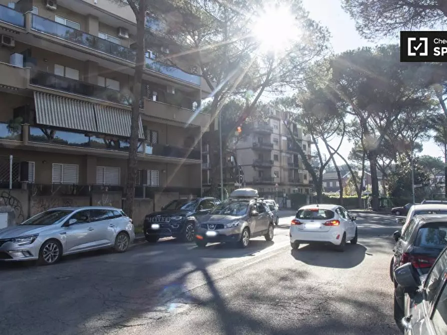 Immagine 11 di Appartamento in affitto  in Via Elio Chianesi a Roma