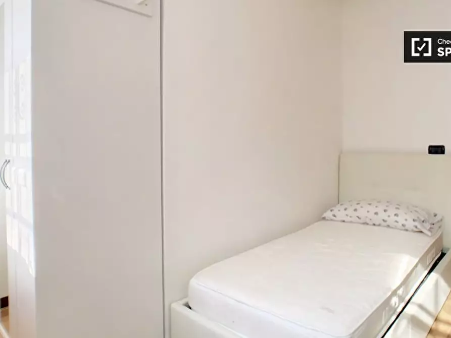 Immagine 4 di Camera condivisa in affitto  in Via Santa Maria Podone, 20123 Milano MI, Italy a Milano