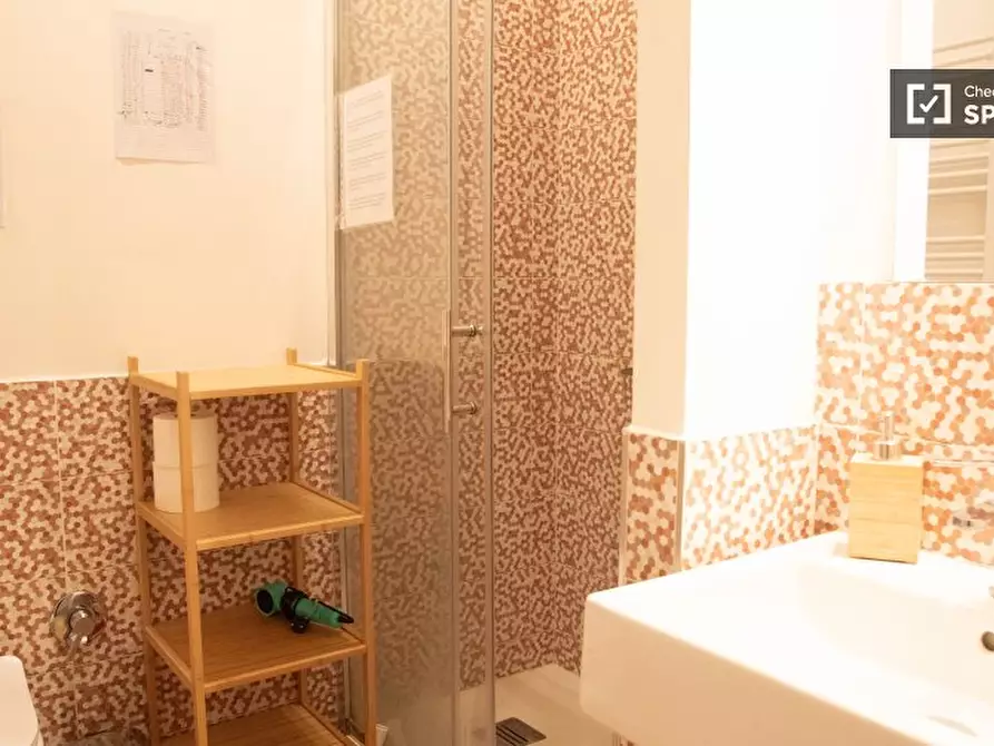 Immagine 6 di Camera condivisa in affitto  in Via Giovan Battista Gandino a Roma