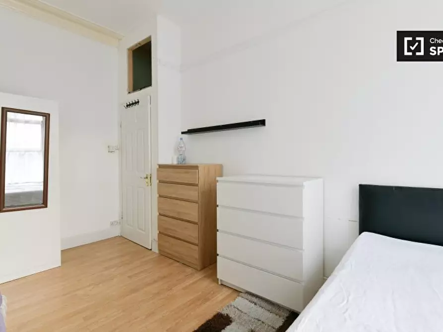 Immagine 4 di Camera condivisa in affitto  in Berriman Rd a Islington