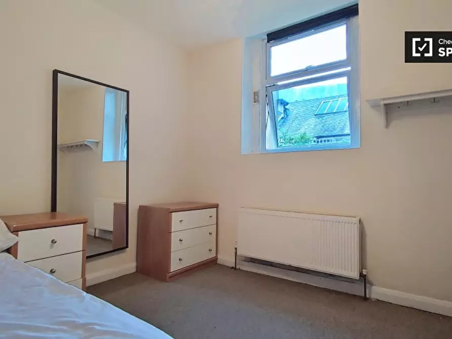 Immagine 3 di Camera condivisa in affitto  in Berriman Rd a Islington