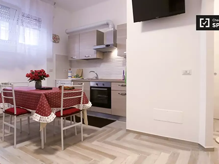 Immagine 2 di Appartamento in affitto  in Viale dei Romagnoli a Roma