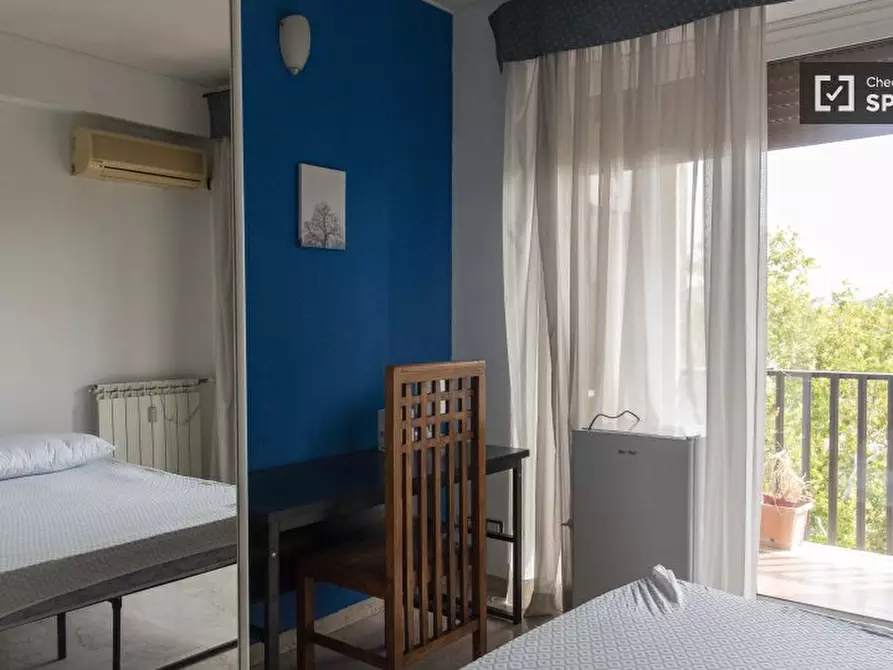 Immagine 4 di Camera condivisa in affitto  in Lungotevere Portuense a Roma
