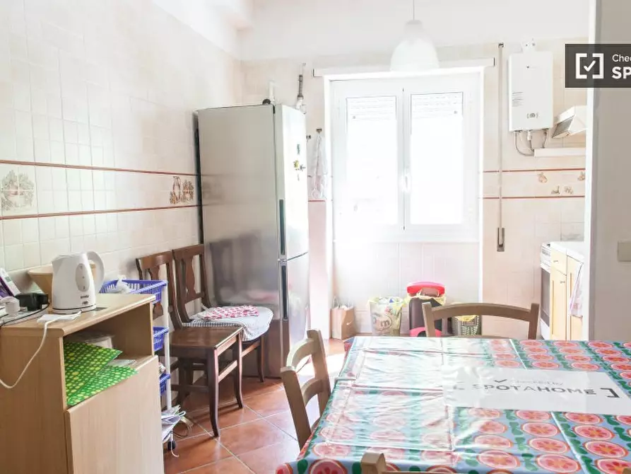 Immagine 7 di Camera condivisa in affitto  in Via Calpurnio Fiamma a Roma