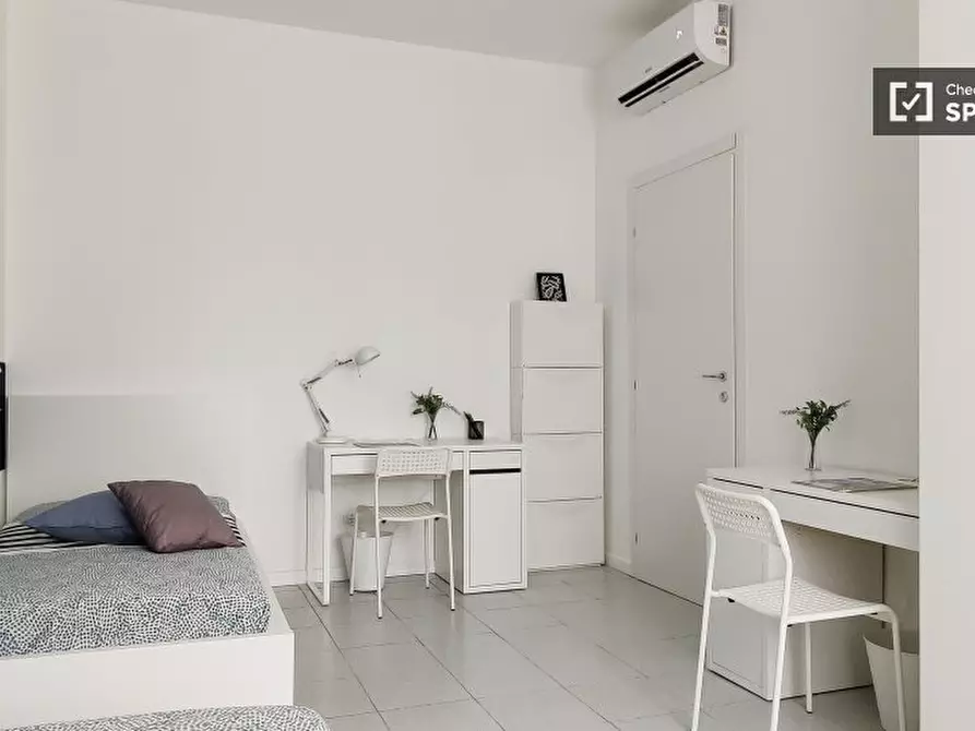 Immagine 3 di Camera condivisa in affitto  in Via Privata Iglesias a Milano