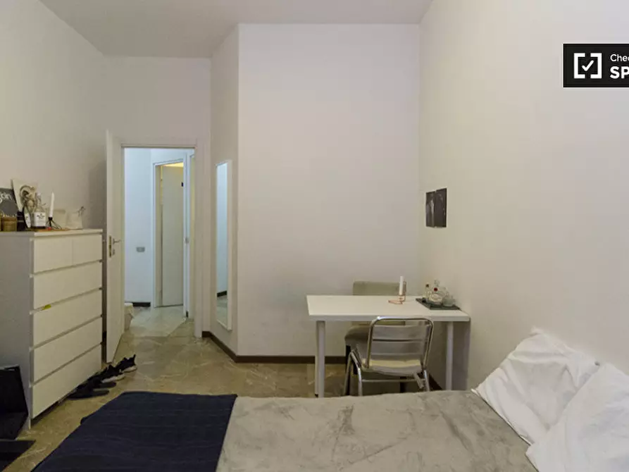 Immagine 17 di Camera condivisa in affitto  in Via Perugino a Milano