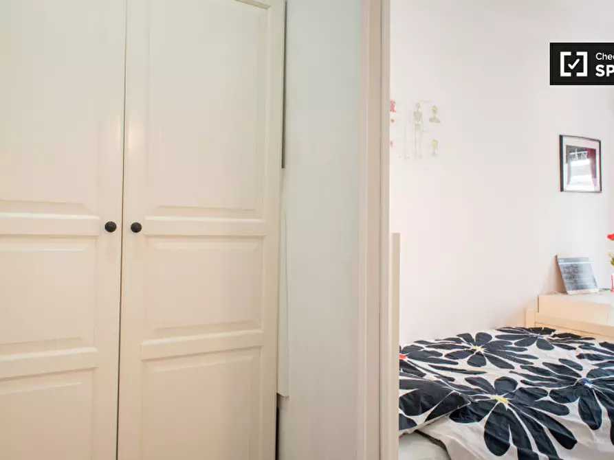 Immagine 5 di Camera condivisa in affitto  in Via Casilina a Roma