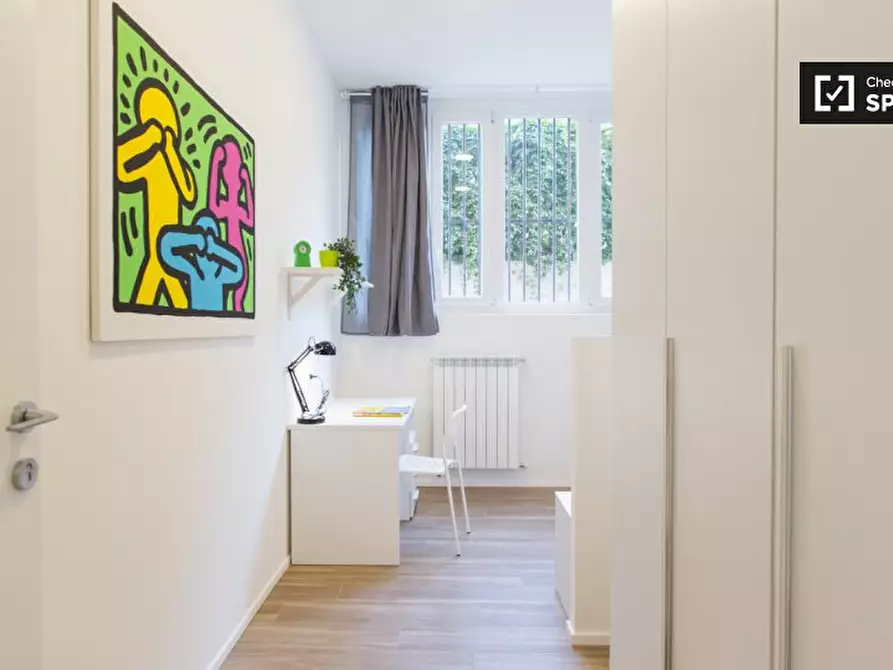 Immagine 2 di Camera condivisa in affitto  in Via Alessandro Milesi a Milano