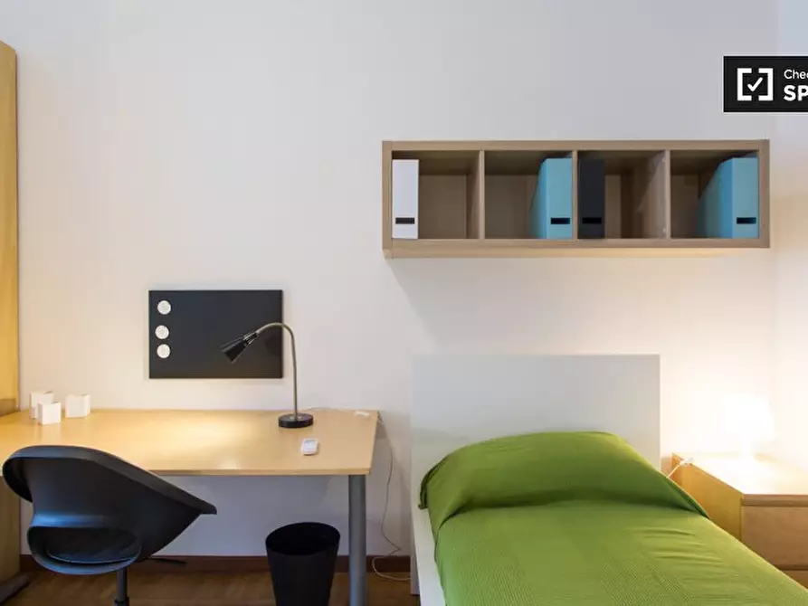 Immagine 16 di Camera condivisa in affitto  in Via Washington a Milano