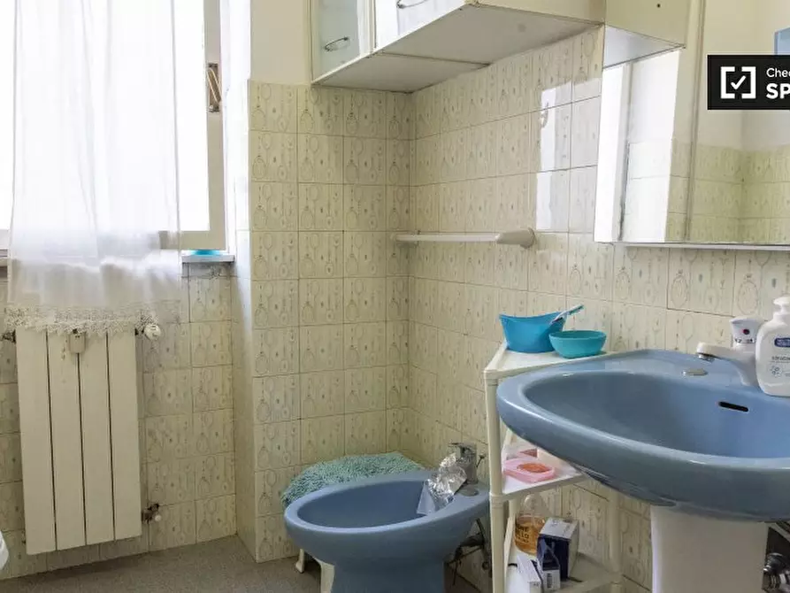 Immagine 7 di Camera condivisa in affitto  in Via Ulisse Dini, 00146 Roma RM, Italy a Roma