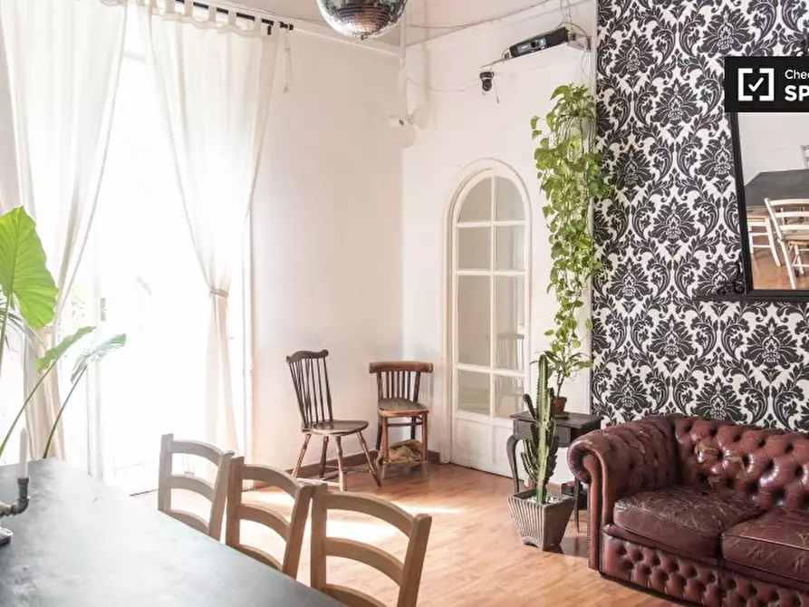 Immagine 15 di Camera condivisa in affitto  in Viale Glorioso a Roma