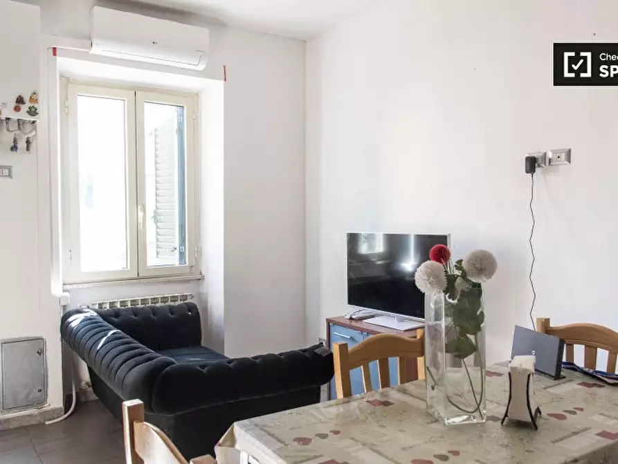 Immagine 9 di Camera condivisa in affitto  in Via Grottaferrata a Roma