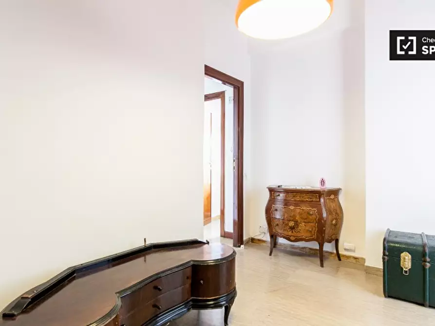 Immagine 5 di Camera condivisa in affitto  in Via Pietro Mascagni a Roma