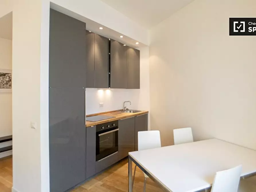 Immagine 9 di Appartamento in affitto  in Via Montebello, 20121 Milano MI, Italy a Milano