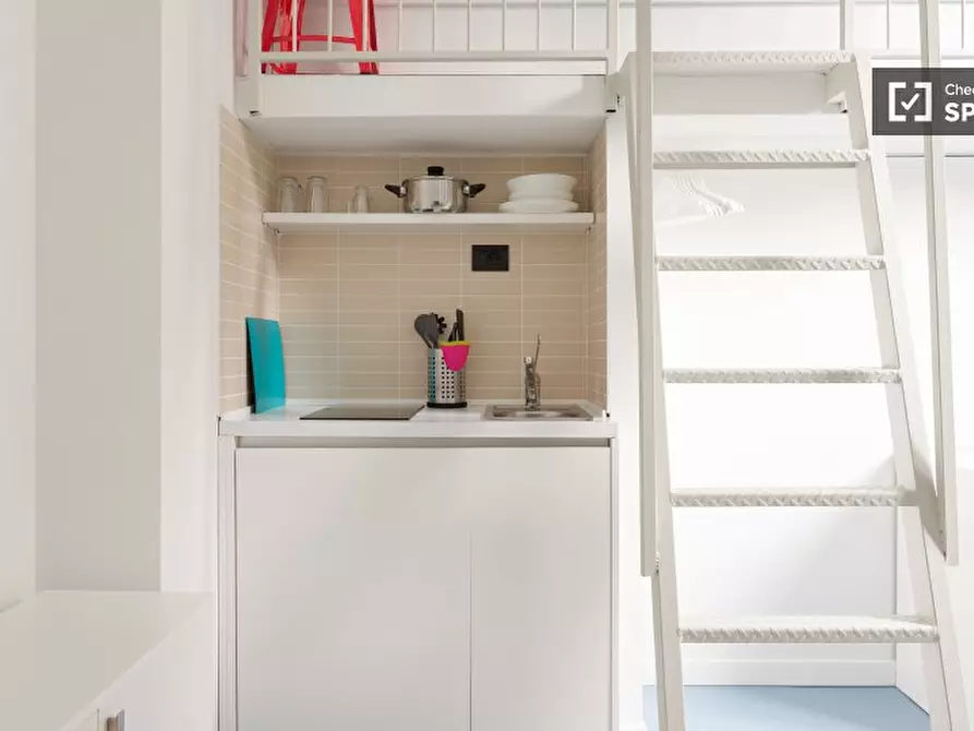 Immagine 3 di Ufficio in affitto  in Corso Magenta a Milano