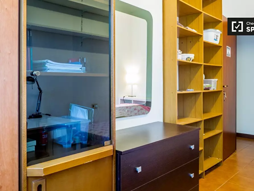 Immagine 7 di Camera condivisa in affitto  in Via dei Missaglia a Milano