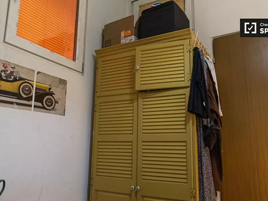 Immagine 4 di Camera condivisa in affitto  in Via dei Savorelli, 00165 Roma RM, Italy a Roma