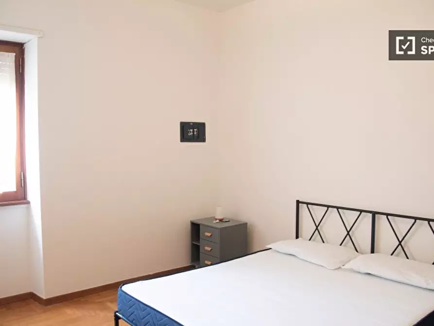 Immagine 3 di Camera condivisa in affitto  in Via Colle Di Mezzo a Roma