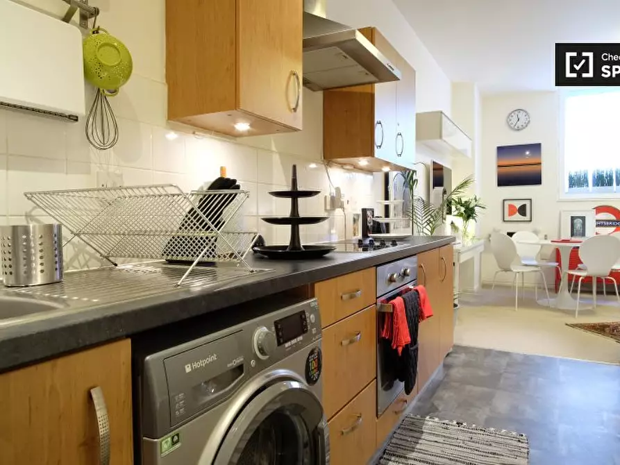 Immagine 6 di Appartamento in affitto  in Siddons Lane a Camden Town