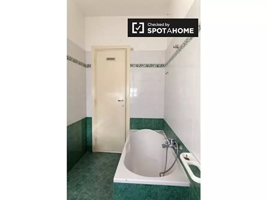 Immagine 6 di Appartamento in affitto  in Via Marco Valerio Corvo, 00174 Roma RM, Italy a Roma